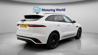 Jaguar F-PACE R-DYNAMIC BLACK