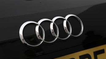 Audi Q3 TFSI E S LINE