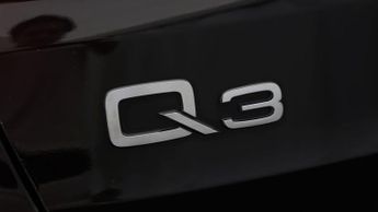 Audi Q3 TFSI E S LINE