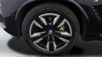 BMW iX3 M SPORT