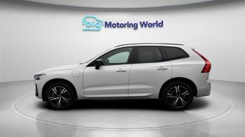 Volvo XC60 RECHARGE T6 R-DESIGN AWD
