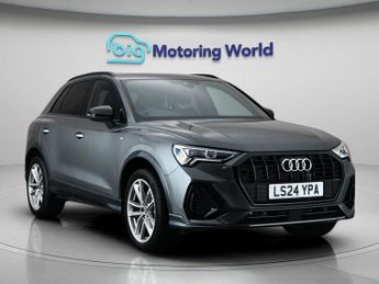 Audi Q3 TFSI E S LINE BLACK EDITION
