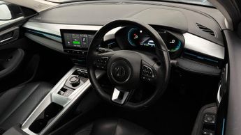 MG MG5 TROPHY