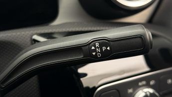 Mercedes-Benz CLA CLA 180 AMG LINE