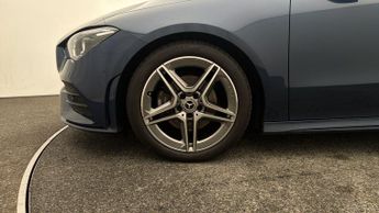 Mercedes-Benz CLA CLA 180 AMG LINE