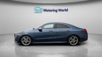 Mercedes-Benz CLA CLA 180 AMG LINE