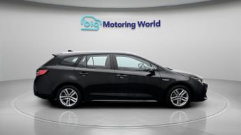 Toyota Corolla ICON TECH