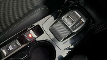 Peugeot 2008 PURETECH EAT8 S/S GT