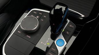BMW iX3 M SPORT