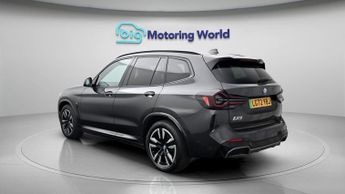 BMW iX3 M SPORT