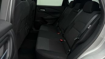 Nissan Qashqai DIG-T N-CONNECTA DCT