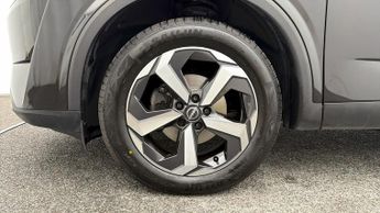 Nissan Qashqai DIG-T N-CONNECTA DCT
