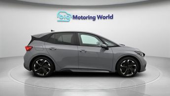 CUPRA Born V2