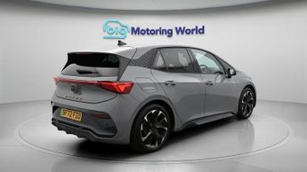 CUPRA Born V2