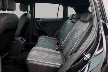 Volkswagen Tiguan R-LINE TSI DSG