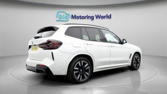 BMW iX3 M SPORT