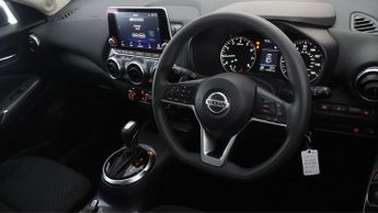 Nissan Juke DIG-T ACENTA DCT