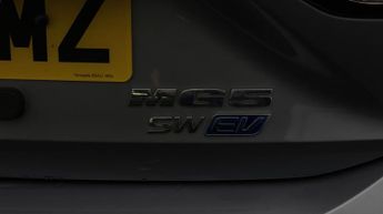 MG MG5 EXCLUSIVE