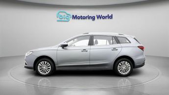 MG MG5 EXCLUSIVE