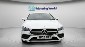 Mercedes-Benz CLA CLA 200 AMG LINE