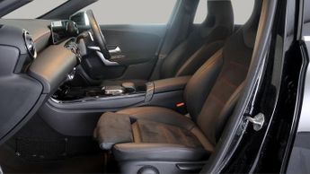 Mercedes-Benz A Class A 180 AMG LINE EXECUTIVE