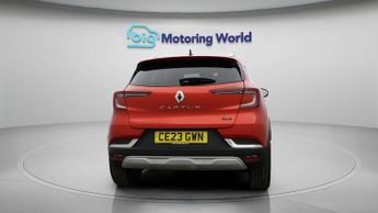 Renault Captur TECHNO E-TECH