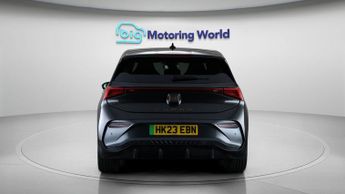 CUPRA Born V2