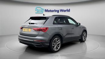 Audi Q3 TFSI S LINE BLACK EDITION