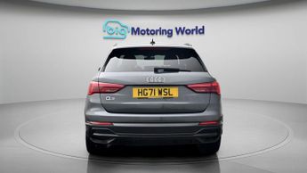 Audi Q3 TFSI S LINE BLACK EDITION