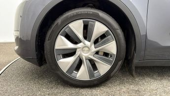 Tesla Model Y LONG RANGE AWD