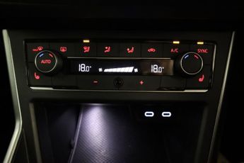 Volkswagen Polo ACTIVE TSI DSG
