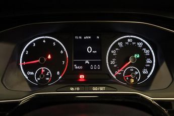 Volkswagen Polo ACTIVE TSI DSG