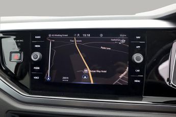 Volkswagen Polo ACTIVE TSI DSG
