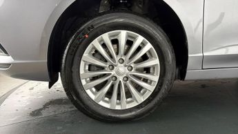 MG MG5 EXCLUSIVE