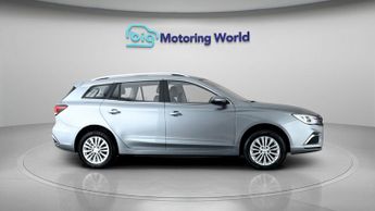 MG MG5 EXCLUSIVE