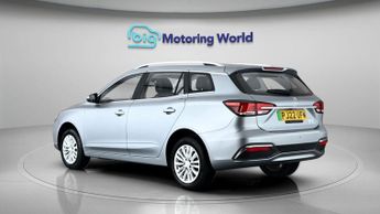MG MG5 EXCLUSIVE