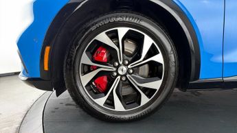 Ford Mustang Mach-E BASE