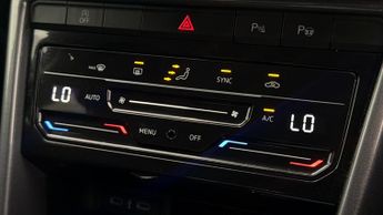 Volkswagen T-Roc STYLE TSI DSG