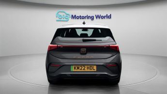 CUPRA Born V1