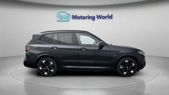 BMW iX3 M SPORT PRO