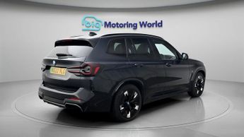 BMW iX3 M SPORT PRO