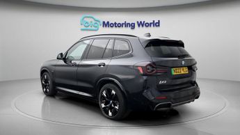 BMW iX3 M SPORT PRO