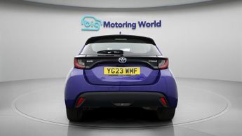 Toyota Yaris ICON