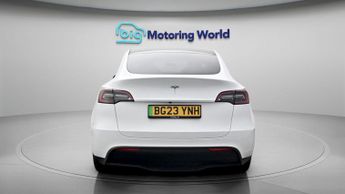Tesla Model Y BASE