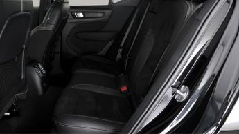 Volvo XC40 RECHARGE T5 R-DESIGN PRO