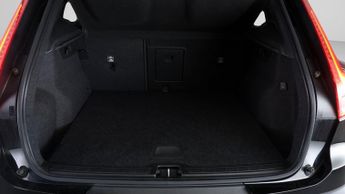 Volvo XC40 RECHARGE T5 R-DESIGN PRO