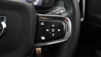 Volvo XC40 RECHARGE T5 R-DESIGN PRO