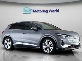 Audi Q4 e-tron S LINE