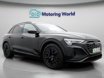 Audi Q8 e-tron QUATTRO BLACK EDITION