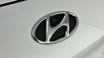 Hyundai KONA PREMIUM